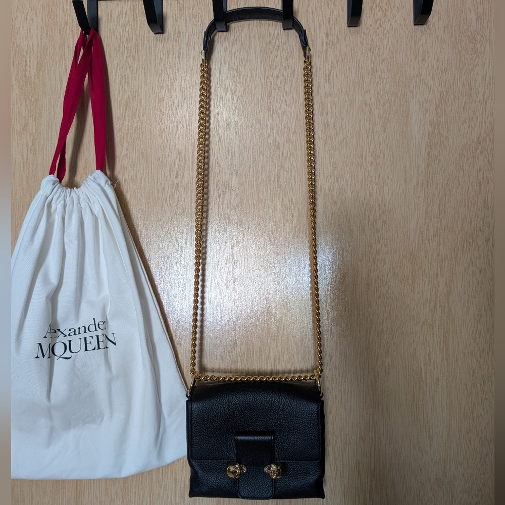 Alexander McQueen Twin Skull Small Leather Shoulder Bag